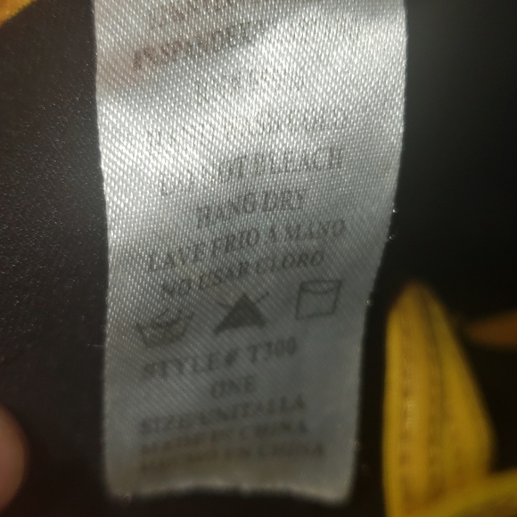 Tank top bundle - Picture 2 of 3